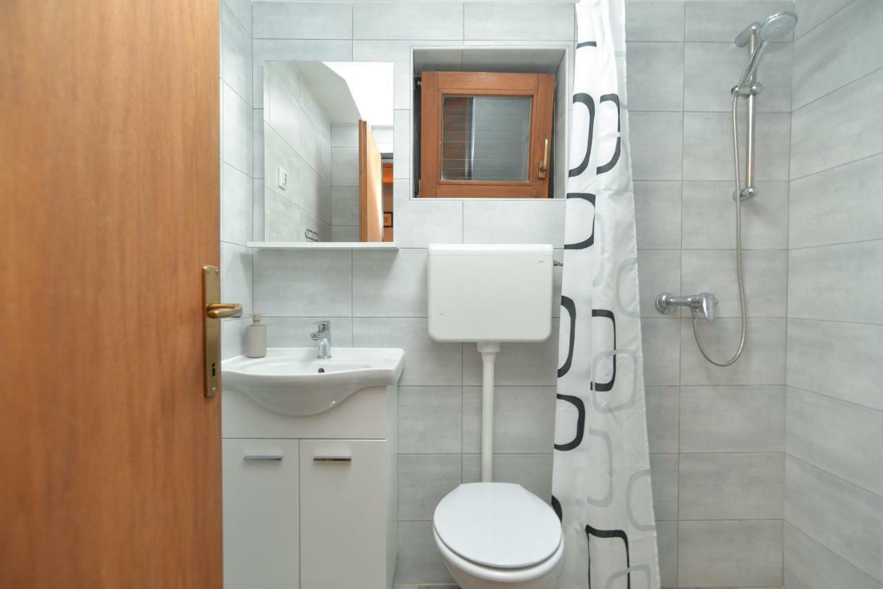 Apartment Mitar 1271 Fazana Exterior photo